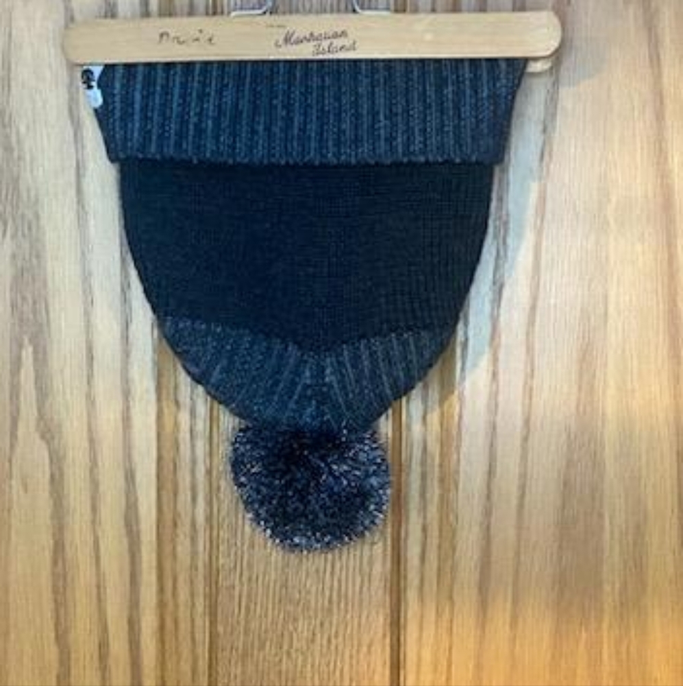 Ivivva by Lululemon Black & Grey w/silver One Size Knit Pom Beanie Hat